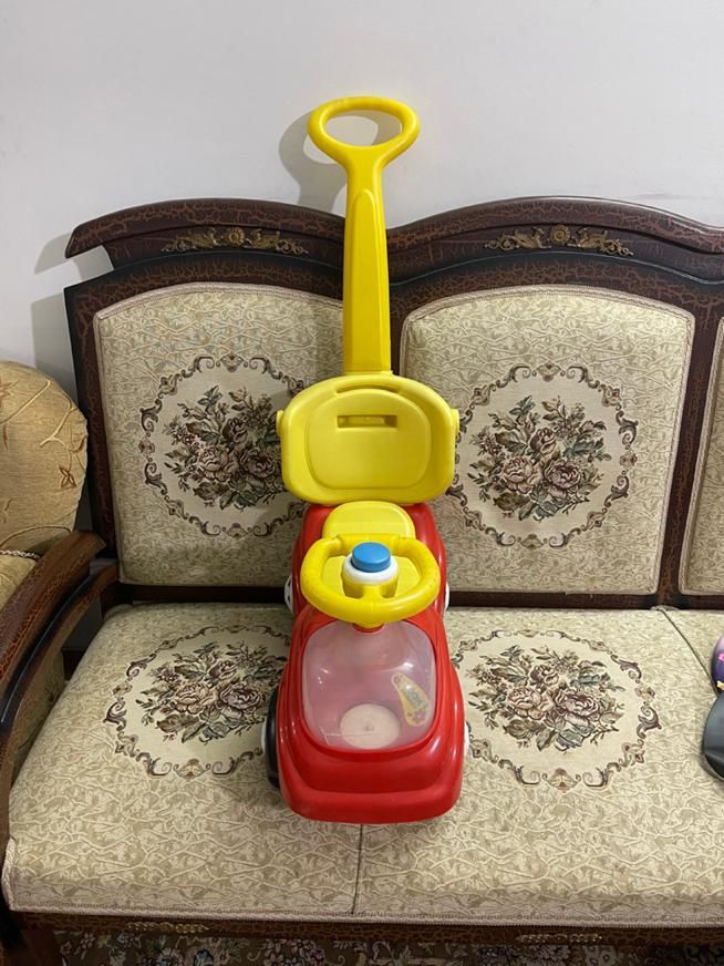 دوچرخه بچه گانه دسته دار|اسباب‌بازی بچه|شیراز, محراب|دیوار