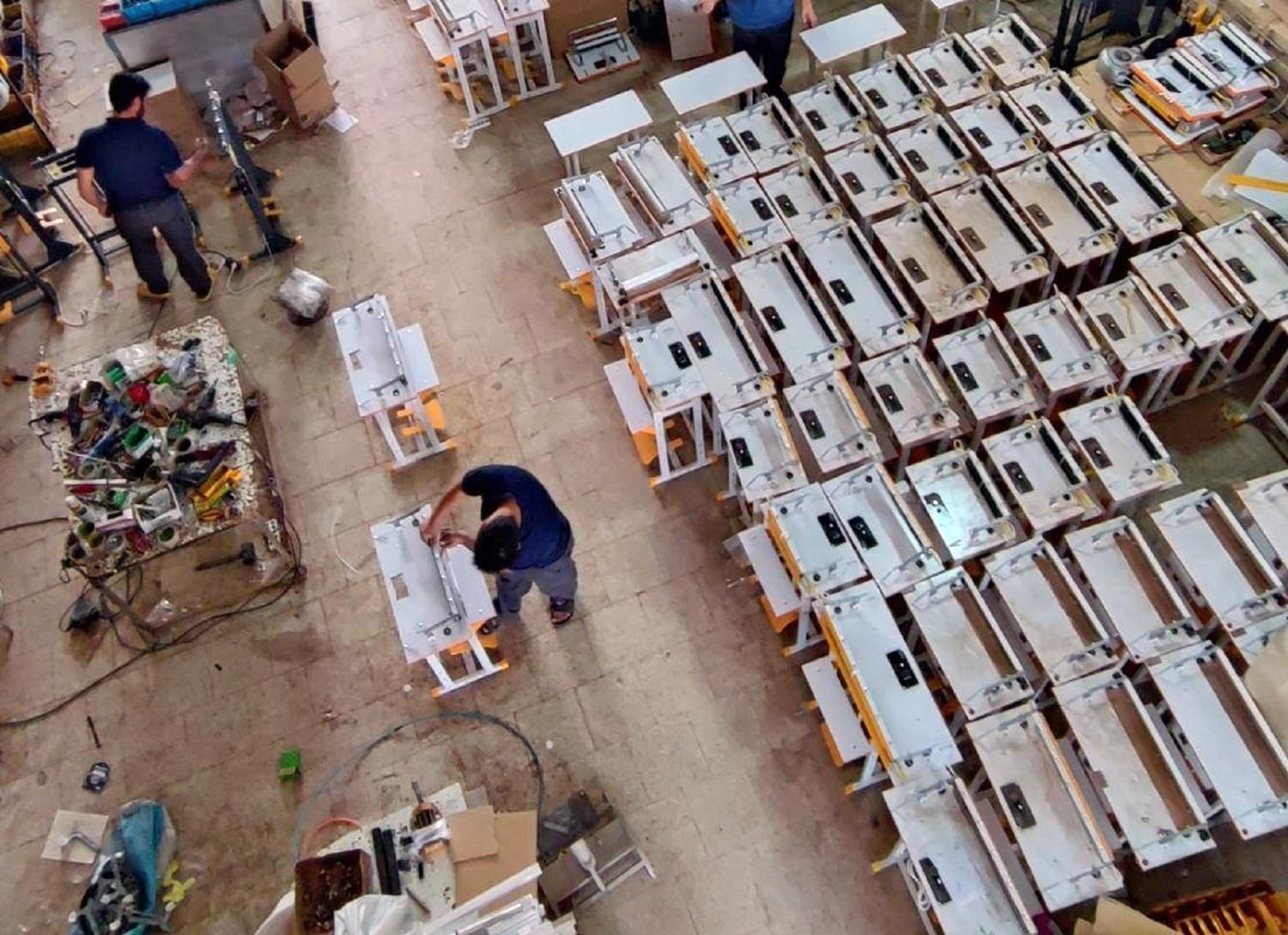 دستگاه پرس پدالی/دوخت نایلون 2 دوخت و 5خط پلاستیک|ماشینآلات صنعتی|تهران, آذربایجان|دیوار