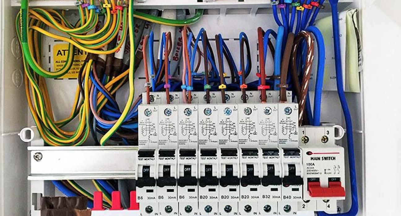 برقکار ساختمان و صنعتی دوربین مداربسته|خدمات پیشه و مهارت|چابهار, |دیوار