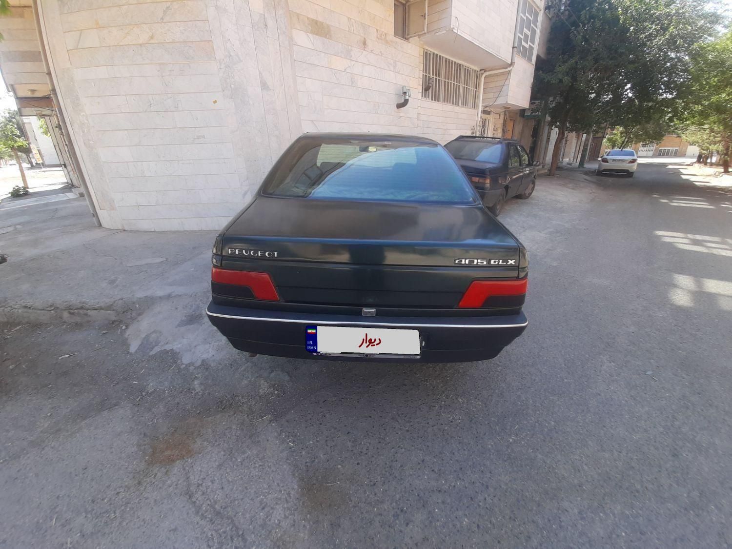 پژو ۴۰۵ جی ال ایکس مدل  ۸۲|خودرو سواری و وانت|کرمانشاه, |دیوار