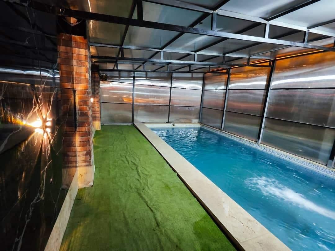 اجاره ویلا فول گیم 3خواب استخرآبگرم مستقیم ازمالک|اجارهٔ کوتاهمدت ویلا و باغ|کرج, گوهردشت|دیوار