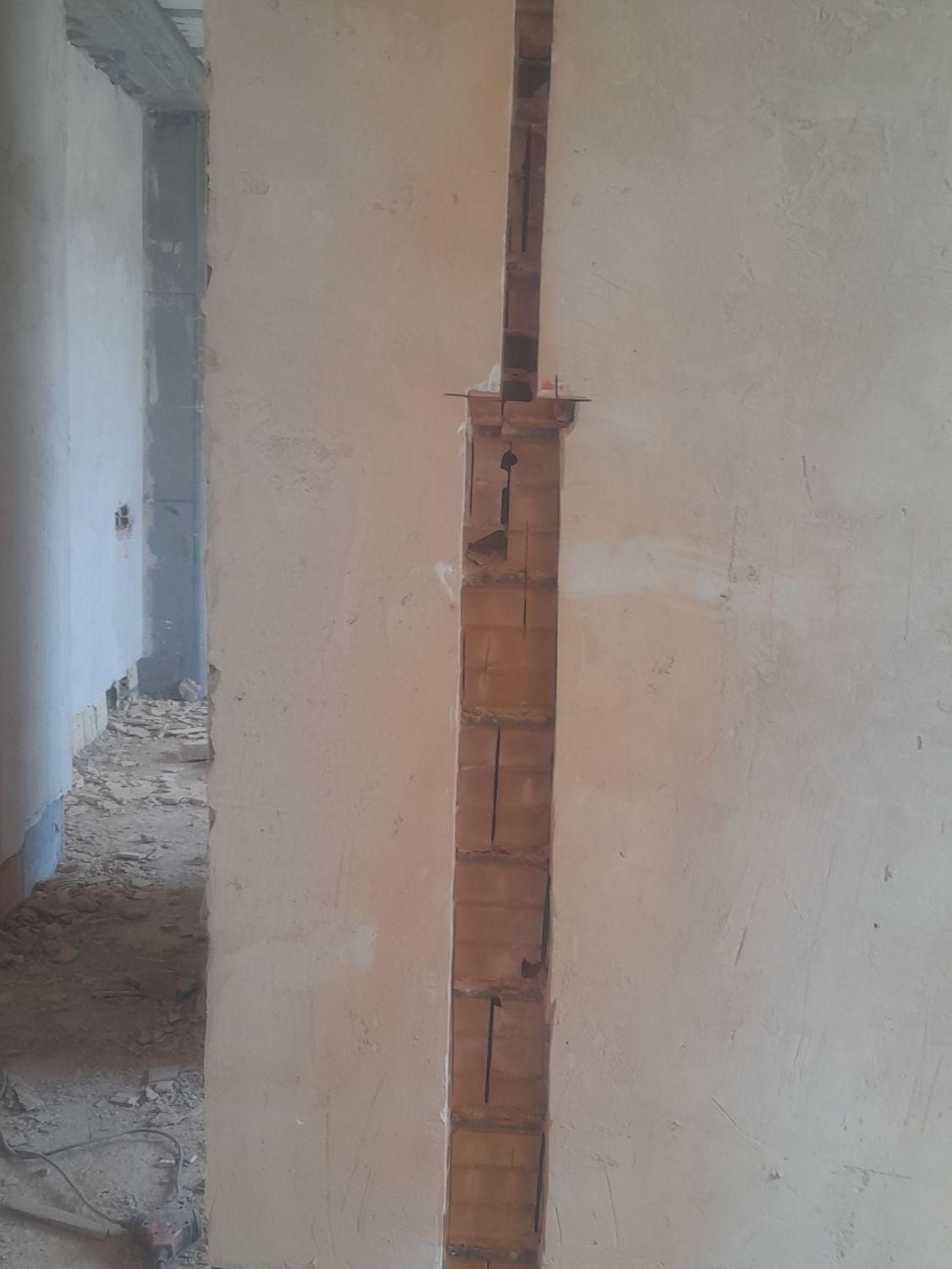 تخریب سنگکاری کاشی‌کاری وخوردکاری ساختمان|خدمات پیشه و مهارت|بجنورد, |دیوار