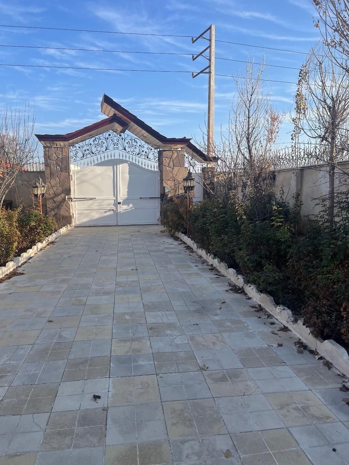 ویلا باغ ۸۲۰ متری با کنتور برق و گاز|فروش خانه و ویلا|آبسرد, |دیوار