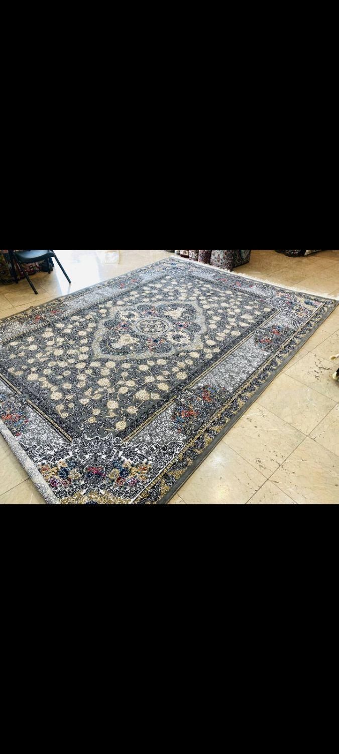 فرش زاینده|فرش|اصفهان, سنبلستان|دیوار