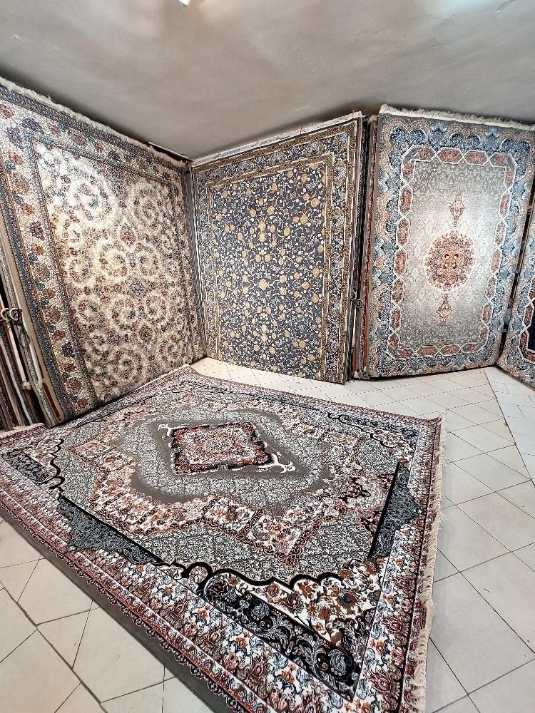 فرش۱۲متری مرکزی ۷۰۰شانه اصل حاجی حسینی*طلاب*|فرش|مشهد, طلاب|دیوار