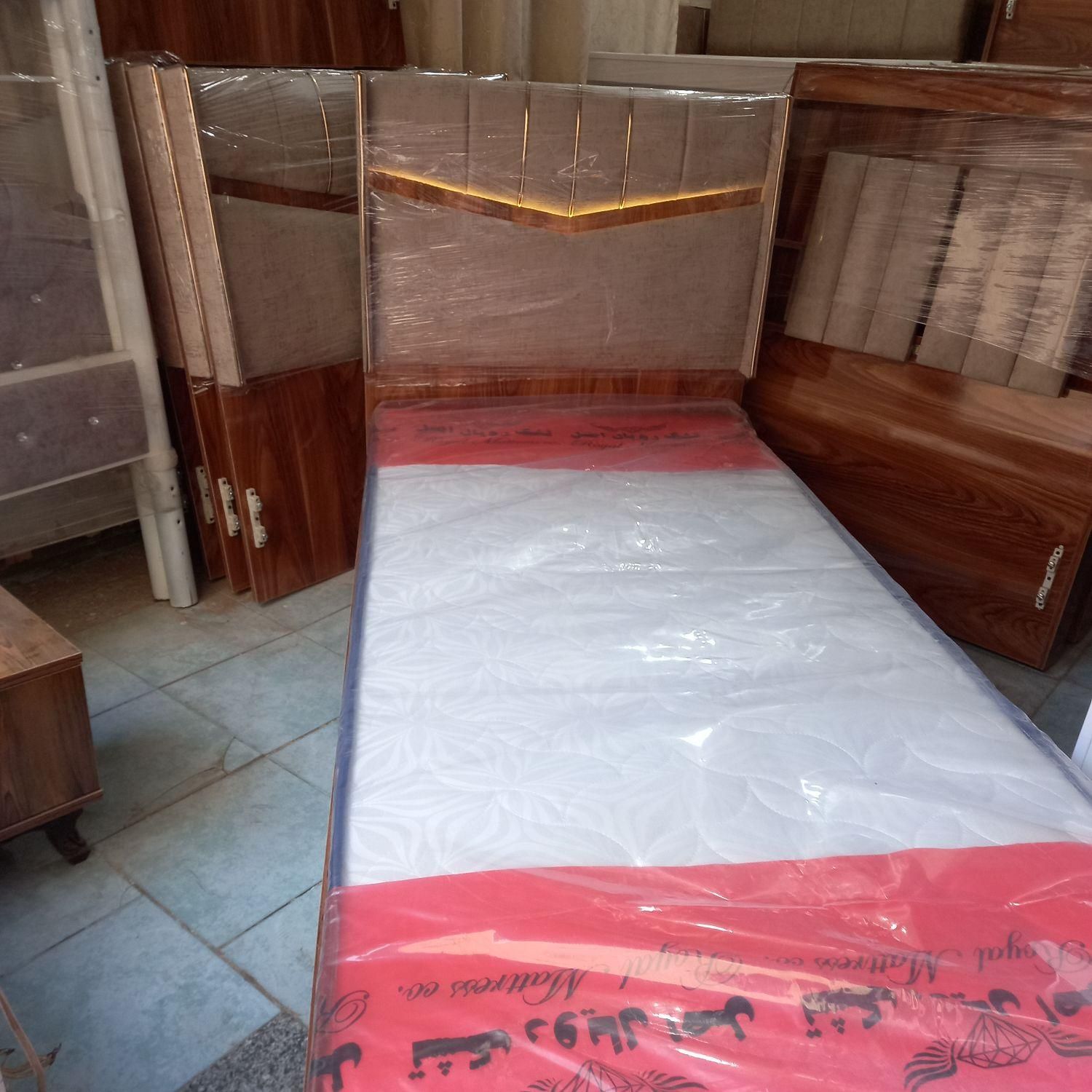 تخت تک نفره مدل آیلین قهوه ای کد ۱۱۰۶|تخت و سرویس خواب|تبریز, |دیوار