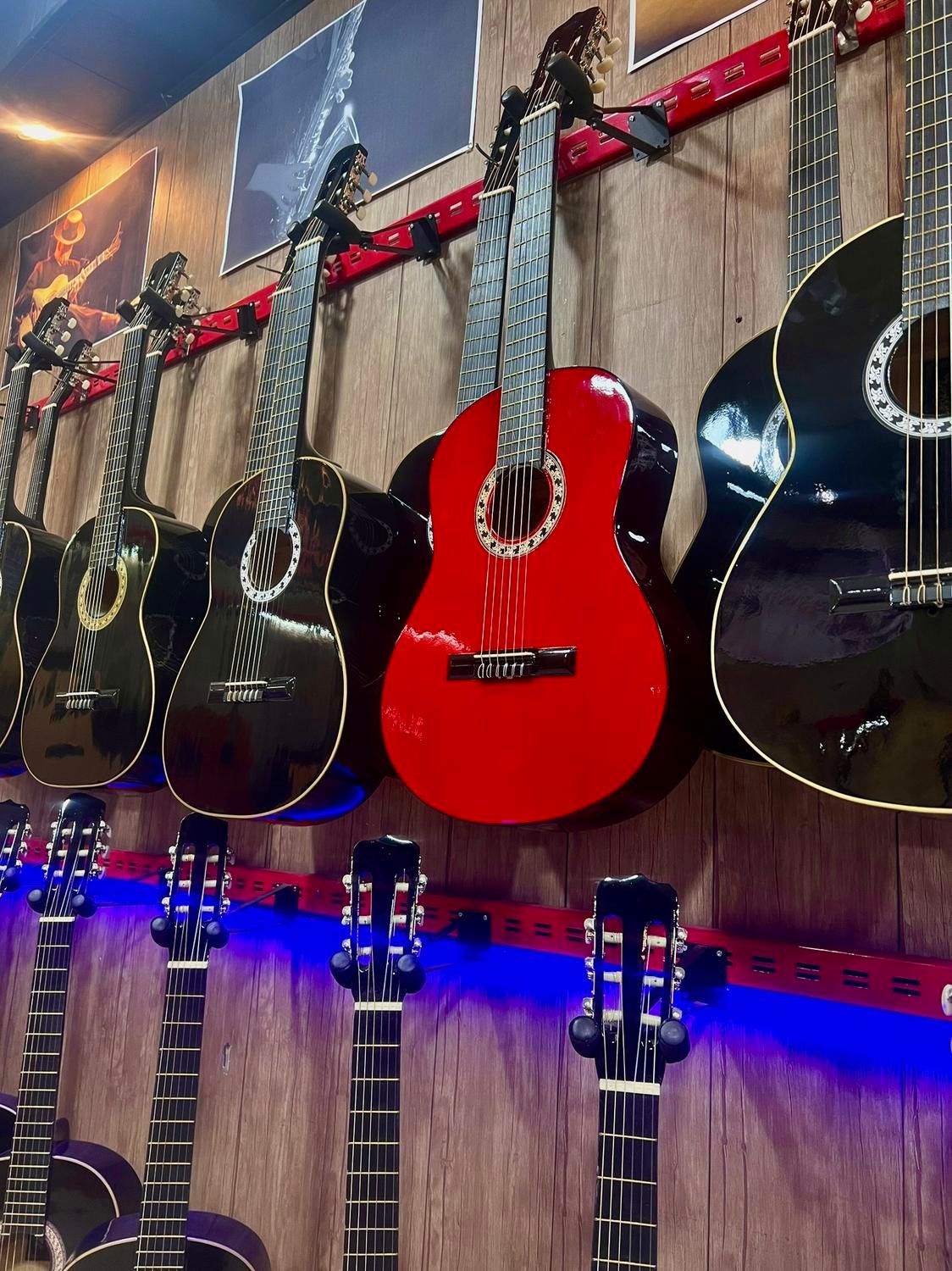گیتار ادمیرا٪|گیتار، بیس، امپلیفایر|اصفهان, ملکشهر|دیوار