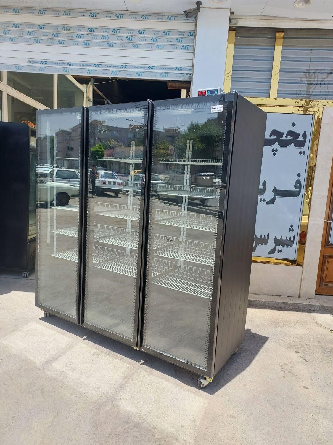 یخچال ایستاده آک و استوک درحد / نمایشگاه یخچال|فروشگاه و مغازه|مشهد, فدک|دیوار