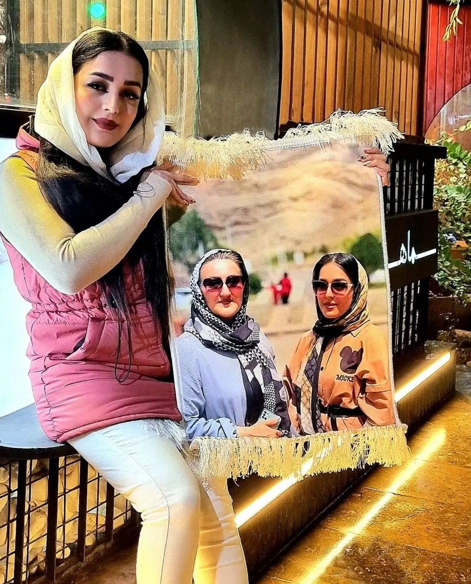 تابلو فرش جهانگردی|تابلو فرش|قم, آزادگان|دیوار