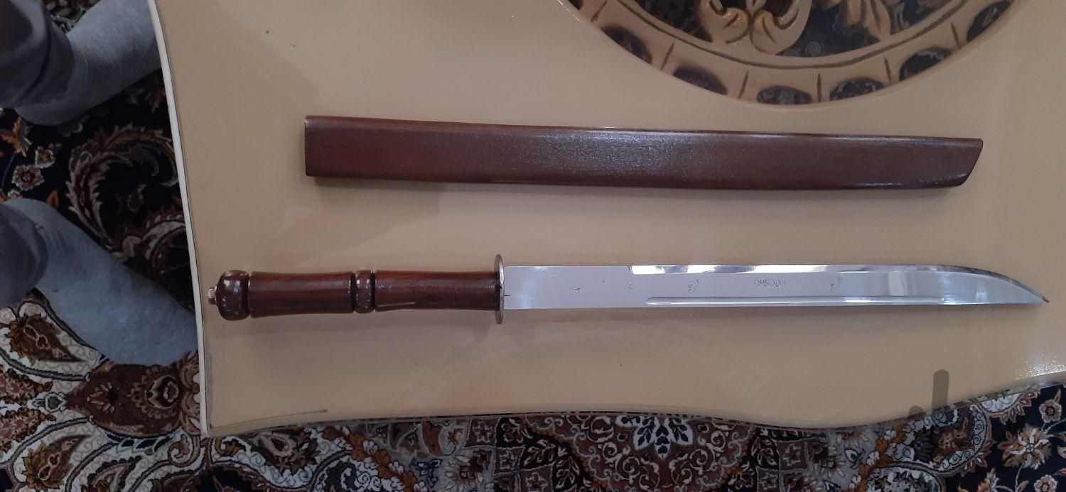 شمشیر تیغه استیل با قلاف چوبی زیبا کلکسیونی|تجهیزات ورزشی|کرج, شهر جدید اندیشه|دیوار