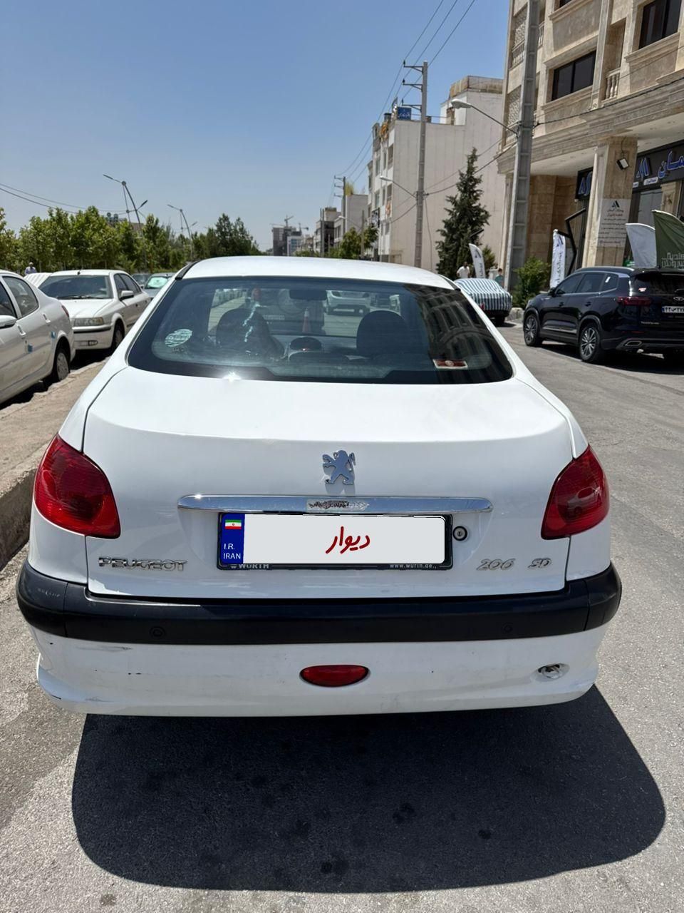 پژو 206 SD V8، مدل ۱۳۹۷|خودرو سواری و وانت|شیراز, شهرک بزین|دیوار