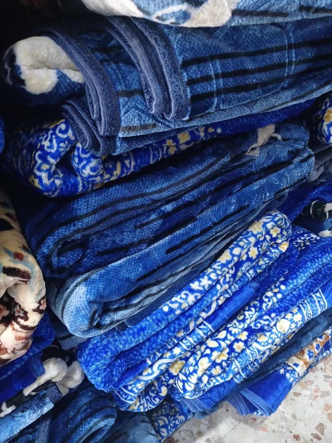 پتو فرش فقط ۶ متری و۹ متری جهت فروش|روفرشی|اهواز, نادری|دیوار