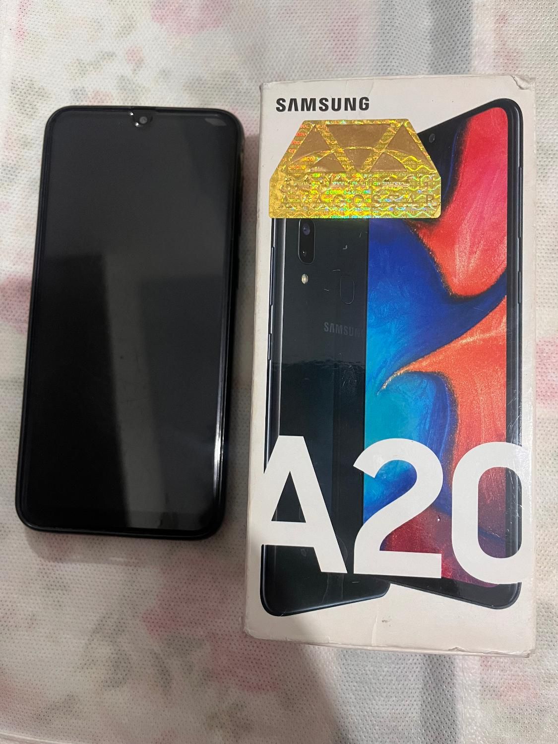 سامسونگ Galaxy A20 با حافظهٔ ۳۲ گیگابایت|موبایل|تهران, شهران شمالی|دیوار
