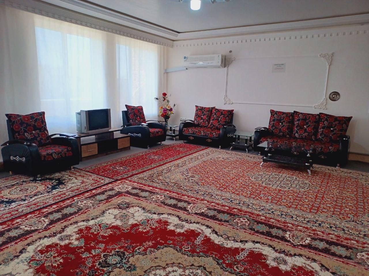 سوئیت اجاره ای در جلفا|اجارهٔ کوتاه‌مدت آپارتمان و سوئیت|مرند, |دیوار