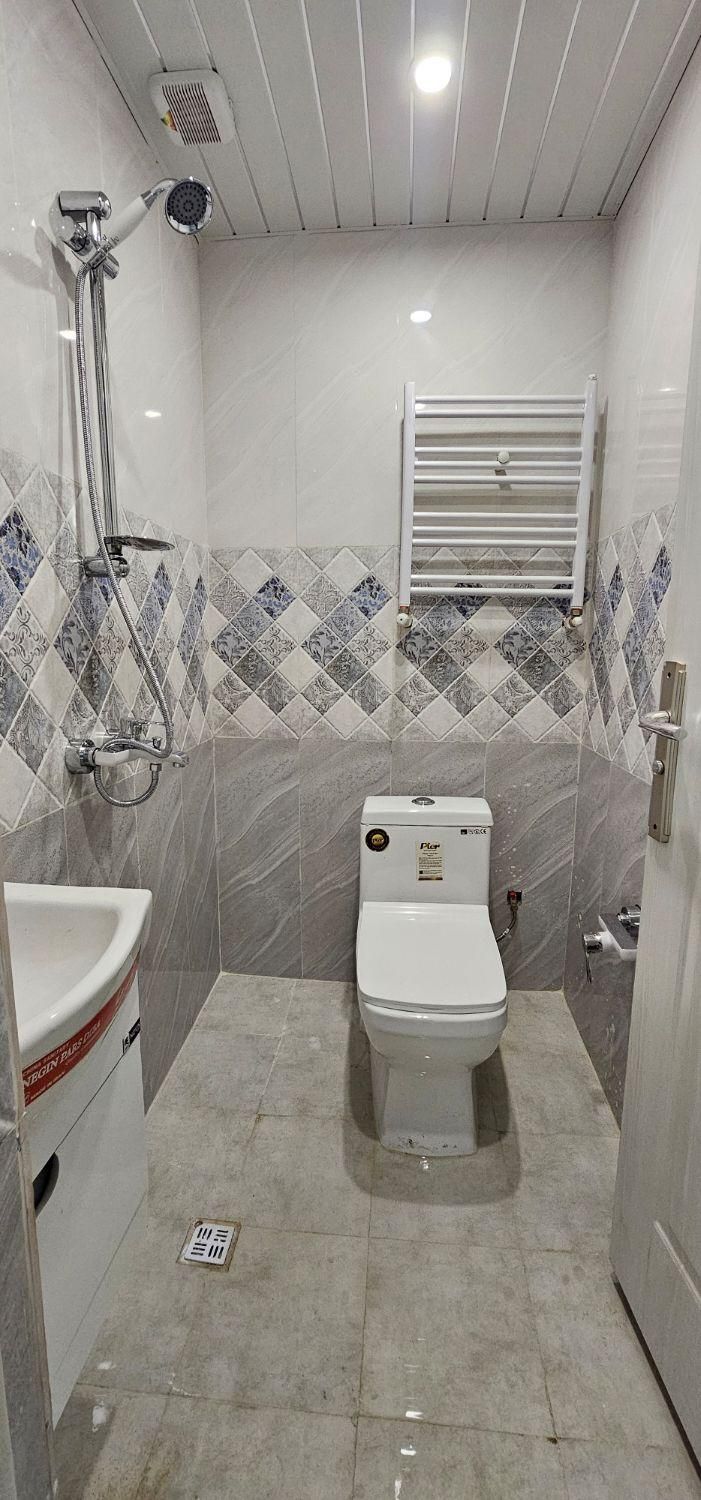 ویلای بزرگ نوساز دربست/۴پارکینگ/شهر رشت/فرزام|اجارهٔ کوتاه‌مدت ویلا و باغ|رشت, احمد گوراب|دیوار
