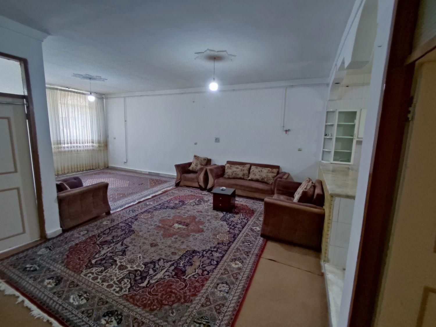 سوییت ویلایی سویت مبله منزل اسکان خانه|اجارهٔ کوتاه‌مدت آپارتمان و سوئیت|سنندج, |دیوار