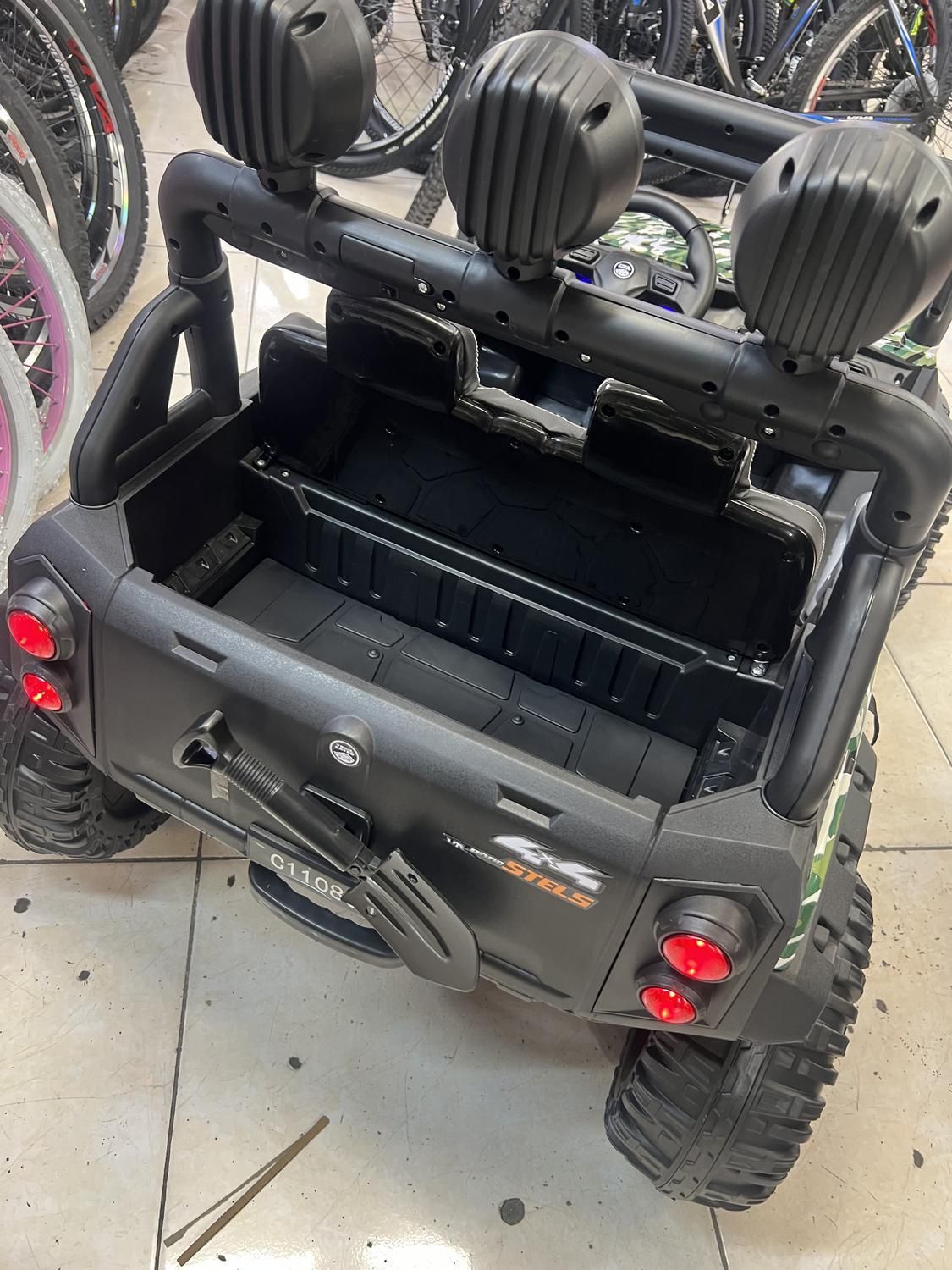 ماشین شارژی جیپ شاسی|اسباب‌بازی بچه|فردیس, |دیوار