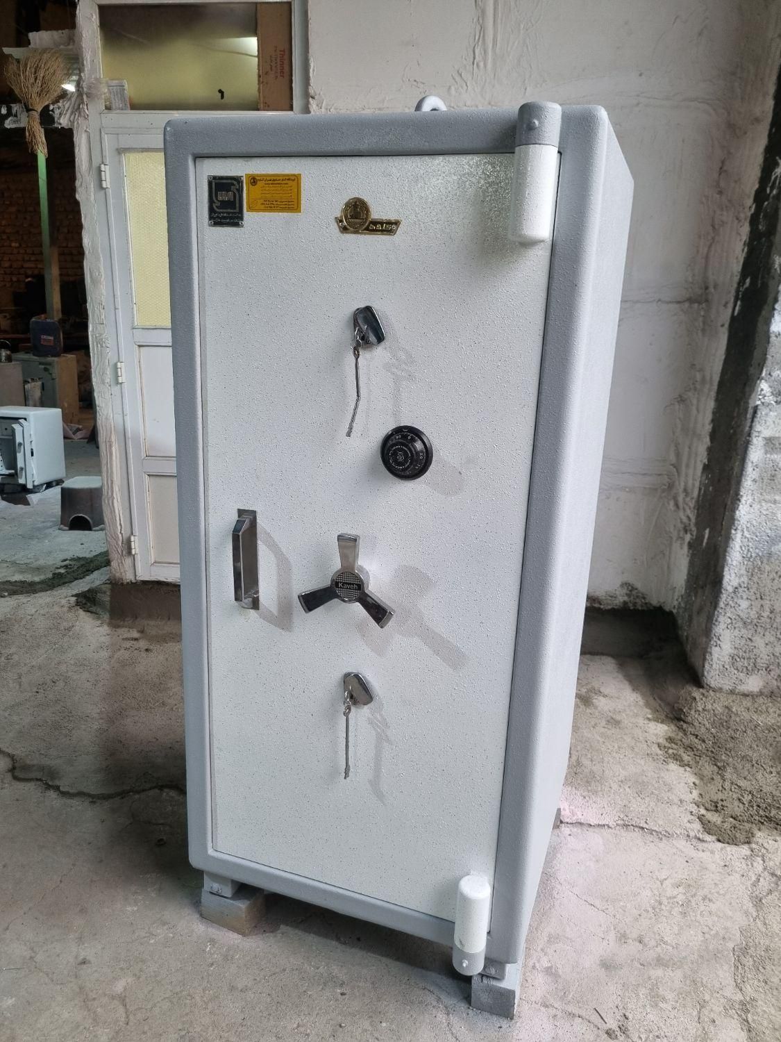 گاوصندوق کاوه و گنجینه ۱۵۰۰و ۲۰۰۰ مدل S گاو صندوق|ابزارآلات|تهران, تهرانسر شرقی|دیوار
