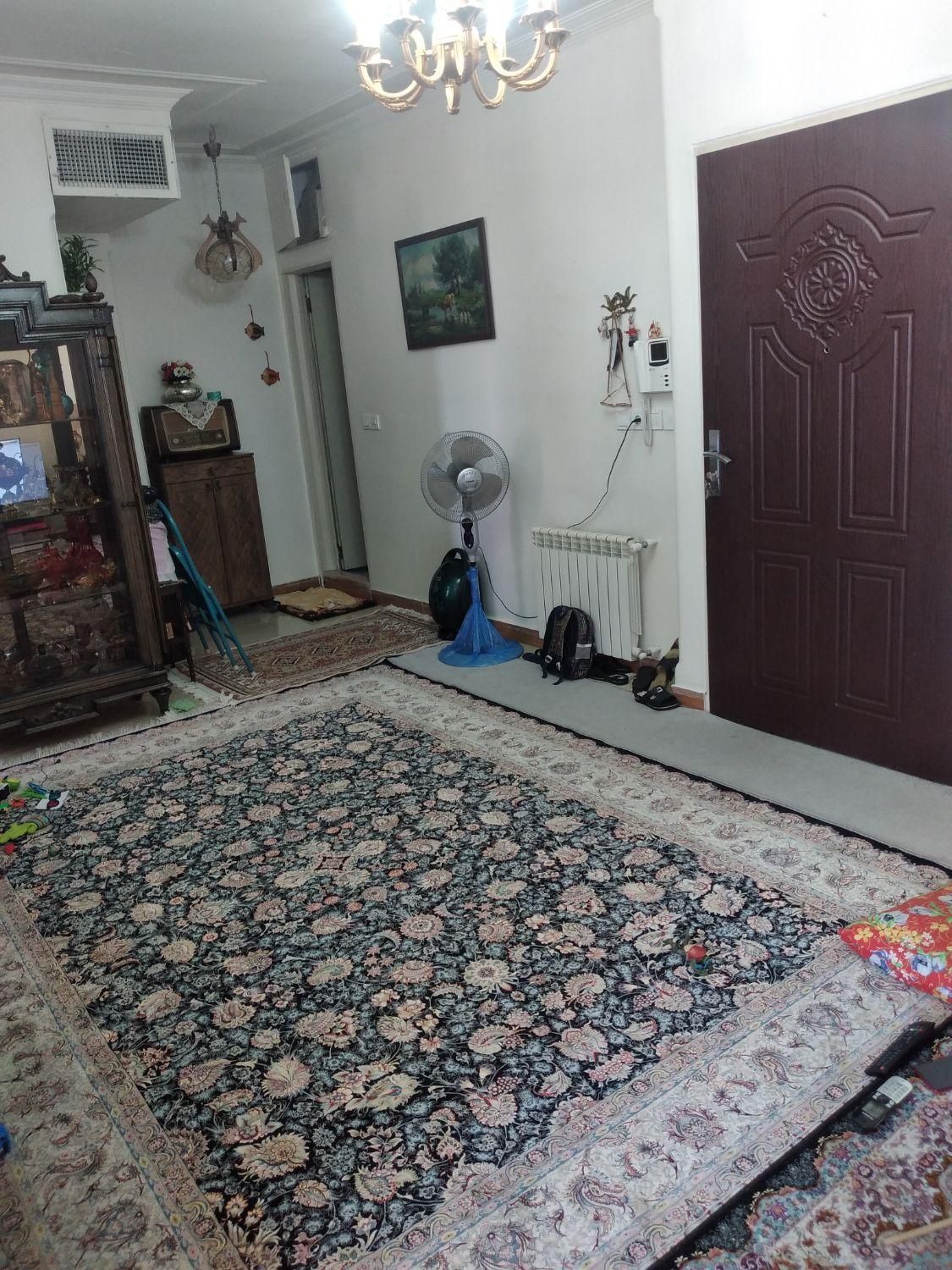 آپارتمان ۵۳ متری  خوش نقشه نور گیر عالی(شخصی)|فروش آپارتمان|تهران, باغ آذری|دیوار