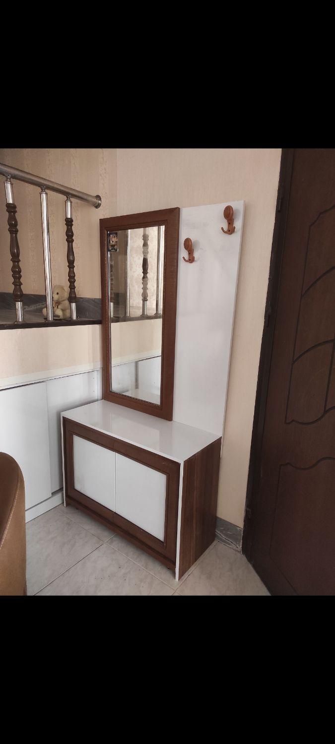 تولید انواع درب چوبی‌ اتاقی و کمدی‌کابینت‌دکور|مصالح و تجهیزات ساختمان|شیراز, سهل‌آباد|دیوار
