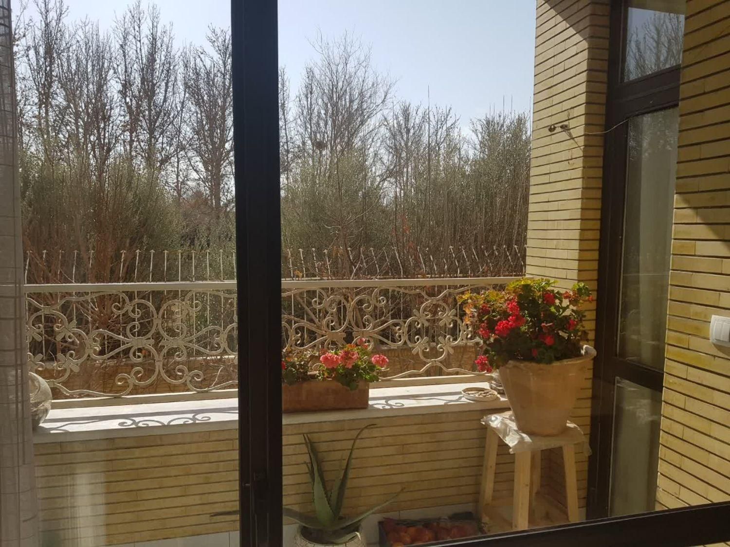۱۵۵ متر مشرف باغ غدیر (غرق نور ،چشم انداز ابدی)|فروش آپارتمان|اصفهان, خلیل آباد|دیوار