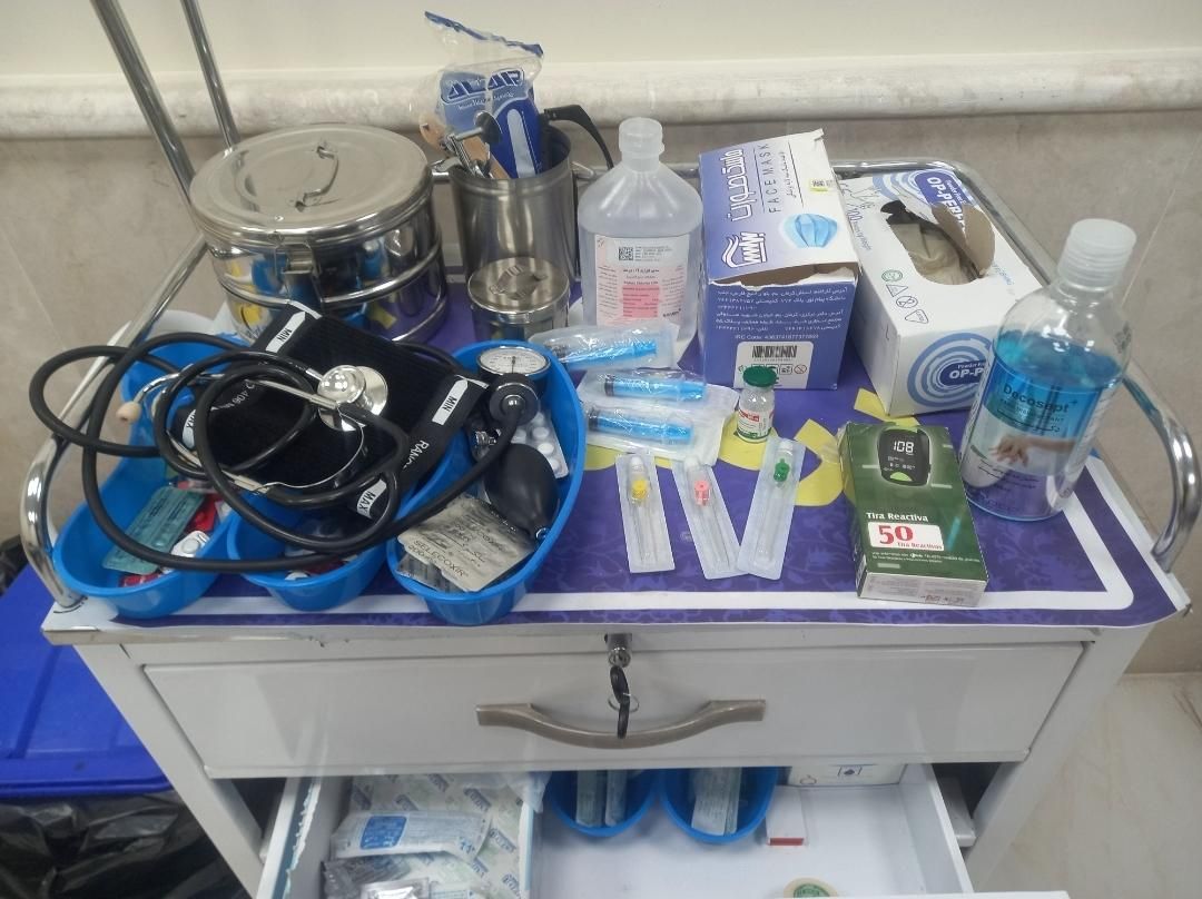 پرستاری و خدمات درمان در منزل|خدمات آرایشگری و زیبایی|پرند, فاز ۳|دیوار