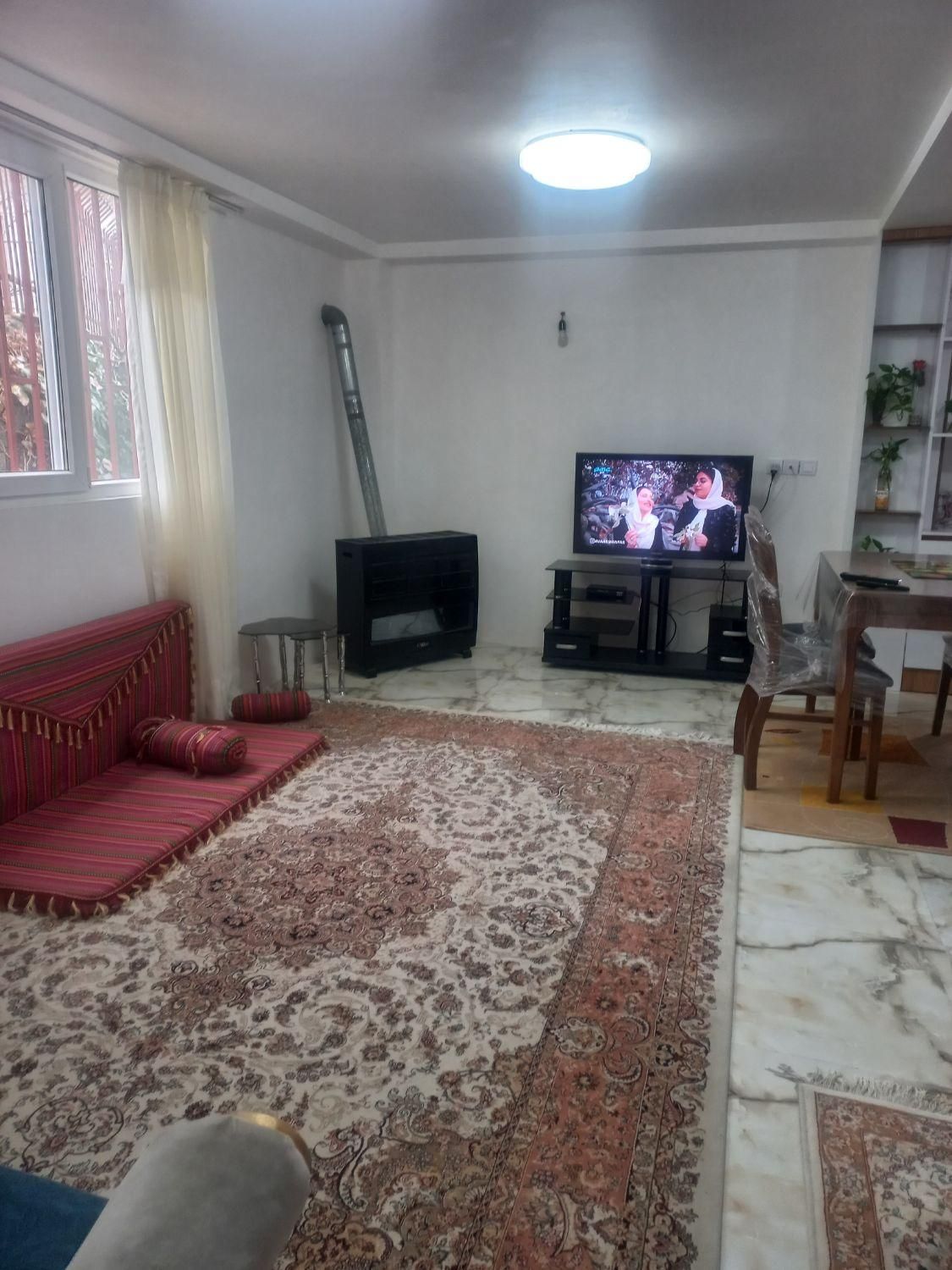 اجاره ویلا۱۰۵متری (۶۰متر +۴۵متر فضای سرپوشیده )|اجارهٔ کوتاه‌مدت آپارتمان و سوئیت|کلاردشت, |دیوار
