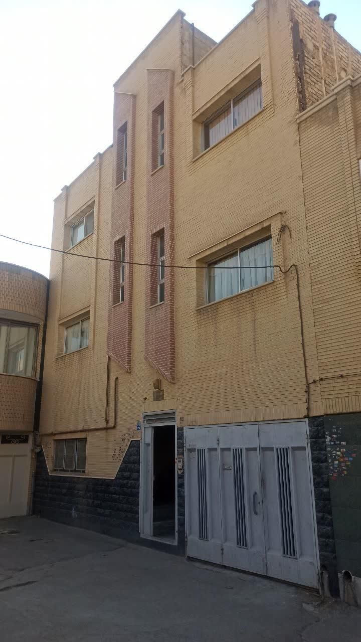 ویلایی ۳ طبقه  پروین پلاک سوم سپیده کاشانی|فروش خانه و ویلا|اصفهان, ملاصدرا|دیوار