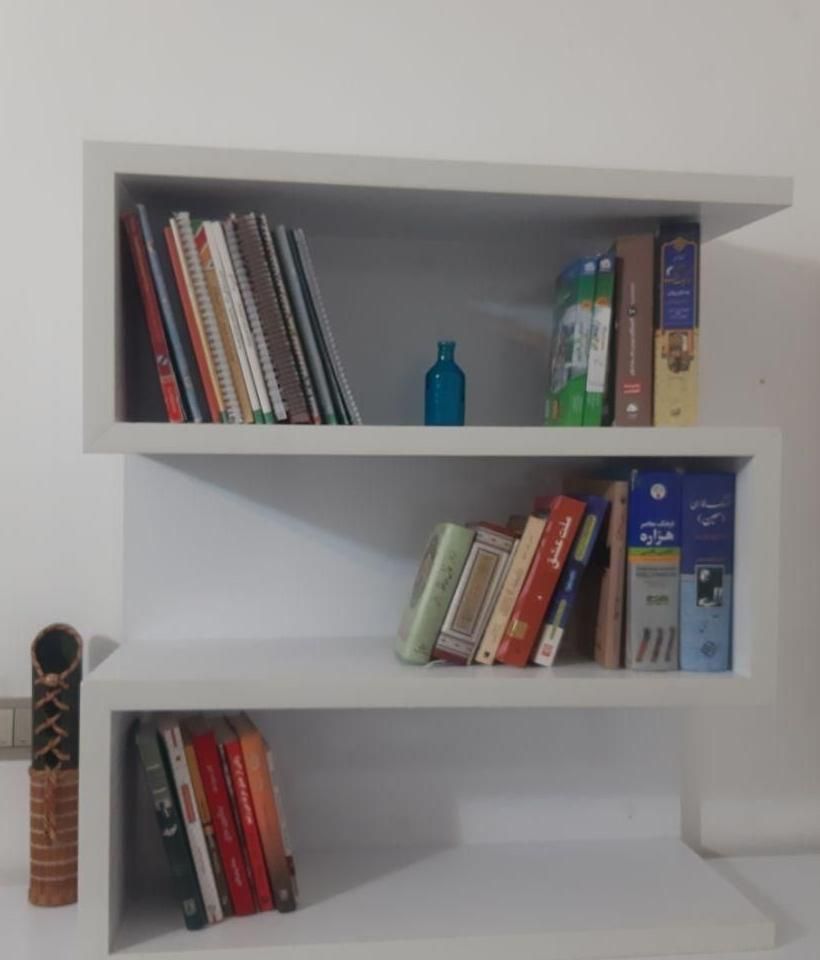 سه طبقه MDF سفید رنگ مدل ژورنالی|کتابخانه، شلف، قفسه‌های دیواری|لاهیجان, گلستان|دیوار