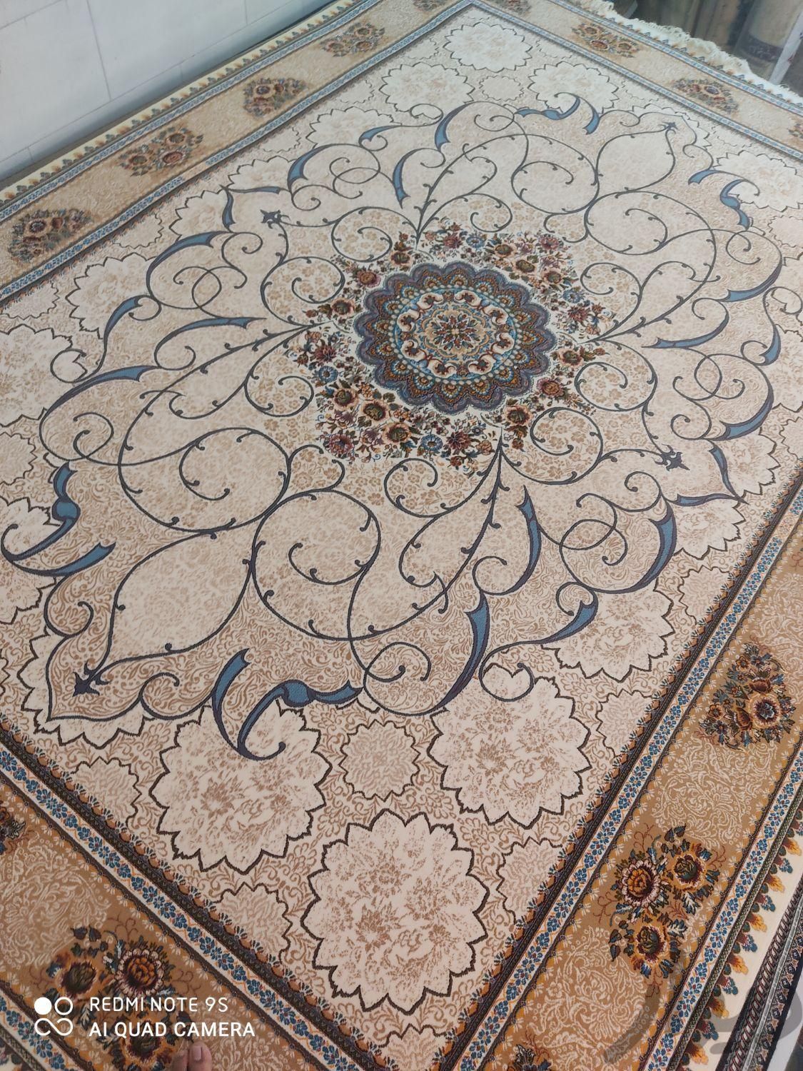 فرش زبیای چکاوک کرم اصلی|فرش|قم, صفائیه|دیوار