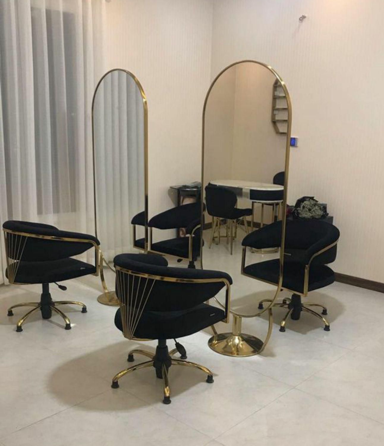 دکور آرایشگاه آینه طلایی فلزی|آرایشگاه و سالنهای زیبایی|مشهد, نوید|دیوار