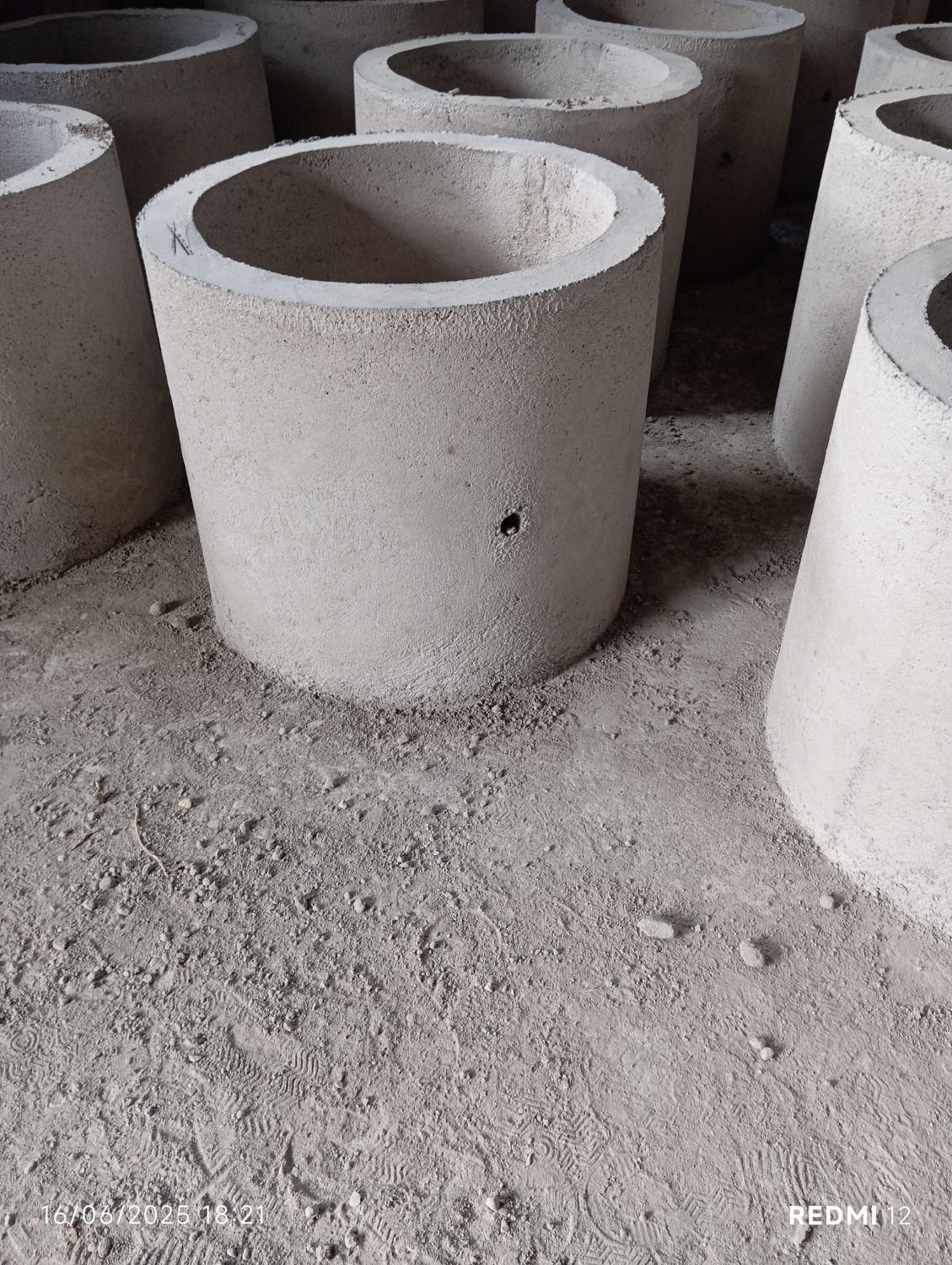 کارگر کار در کارگاه لوله بتونی|استخدام صنعتی، فنی، مهندسی|مشگین شهر, |دیوار