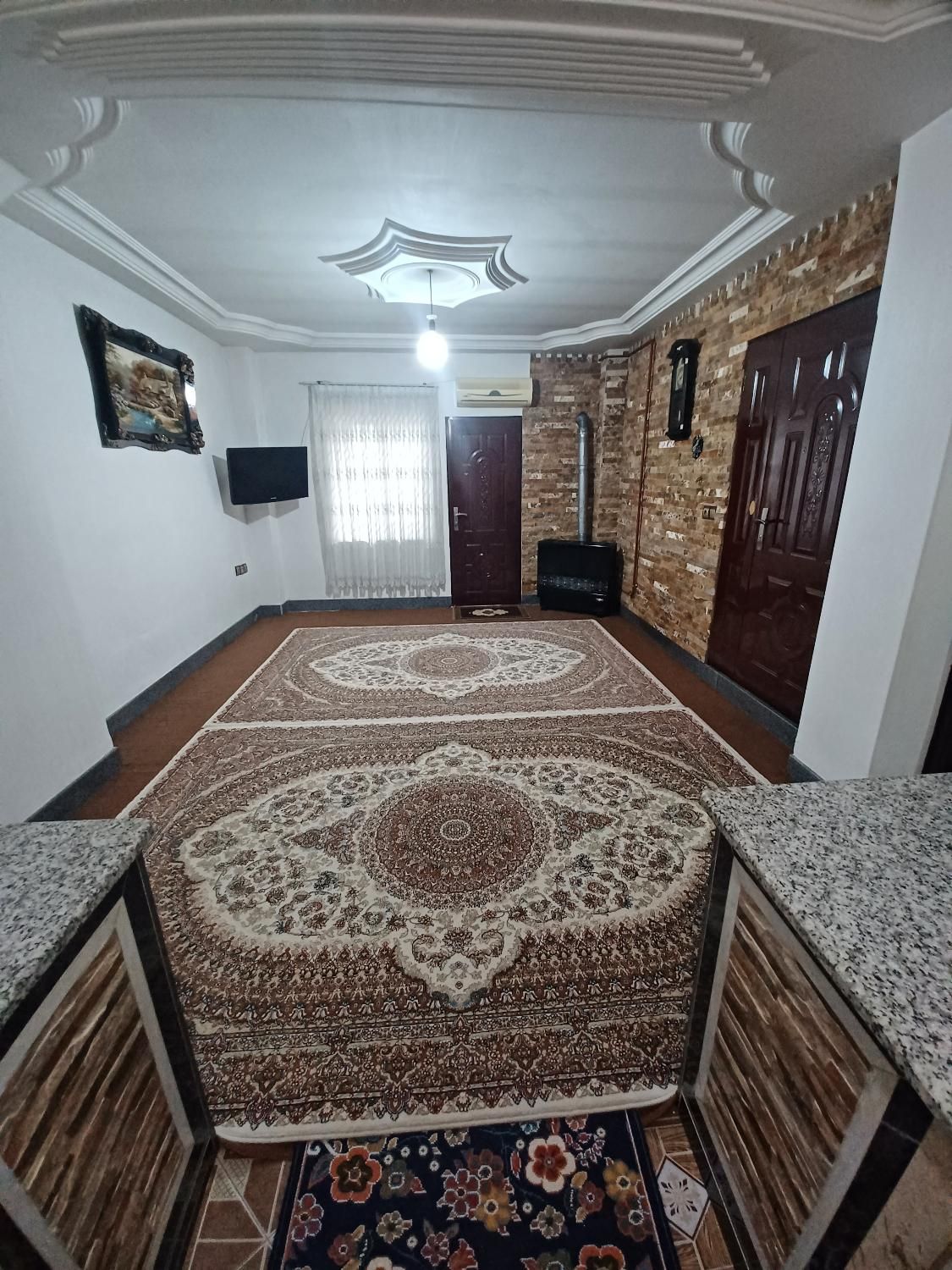اجاره سوییت ۶۰متری هم کف با پارکینگ|اجارهٔ کوتاه‌مدت آپارتمان و سوئیت|اسالم, |دیوار