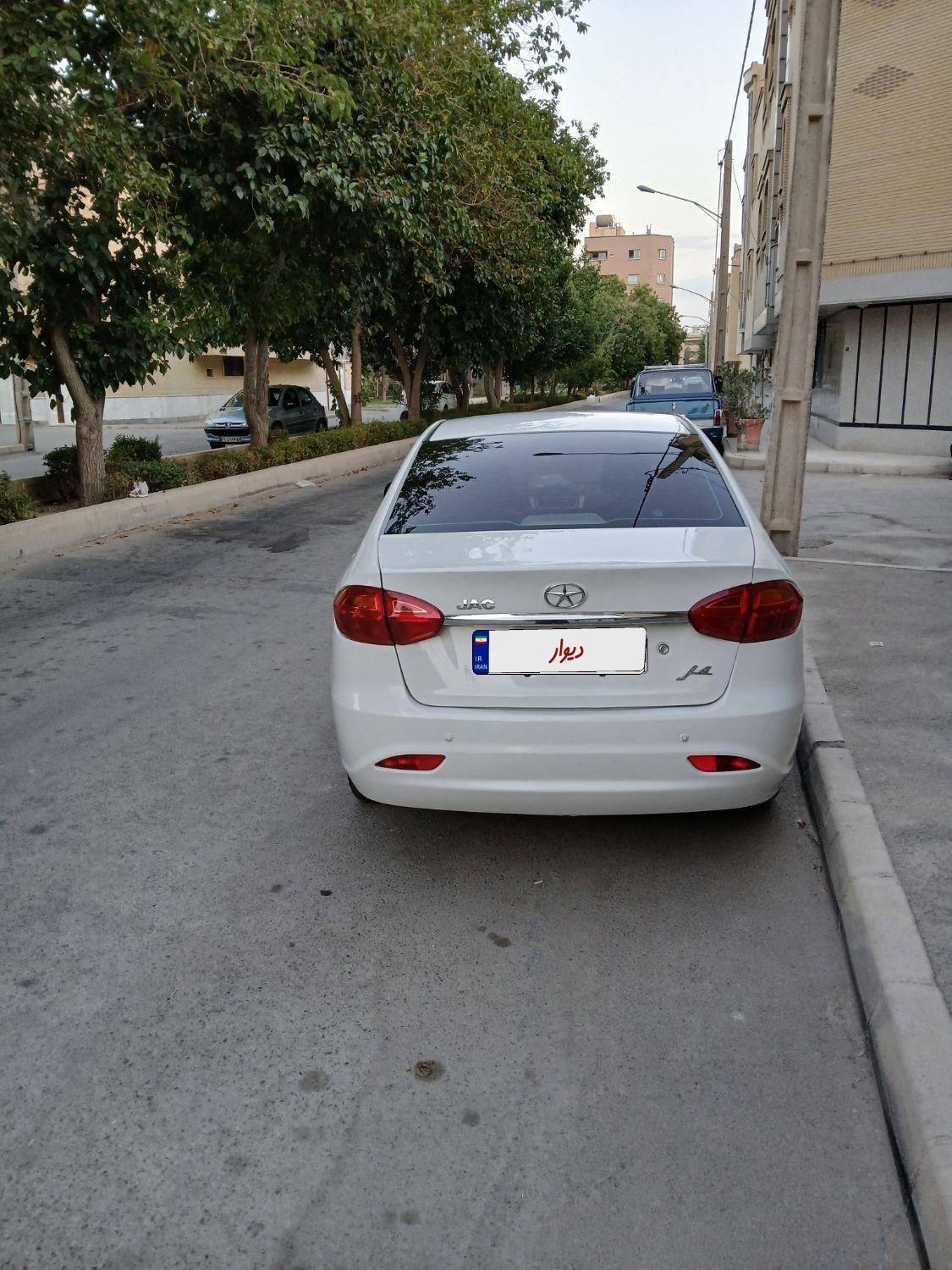 جک جی ۴ JAC J4|خودرو سواری و وانت|اصفهان, شهرک کاوه|دیوار