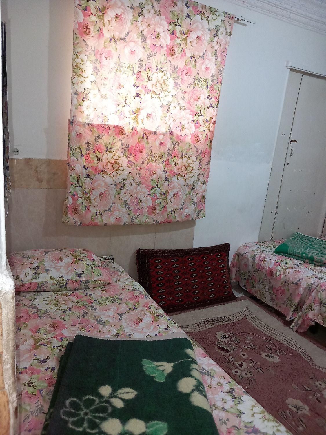 اجاره سویت خانوادگی و شخصی|اجارهٔ کوتاه‌مدت آپارتمان و سوئیت|قم, ارم|دیوار