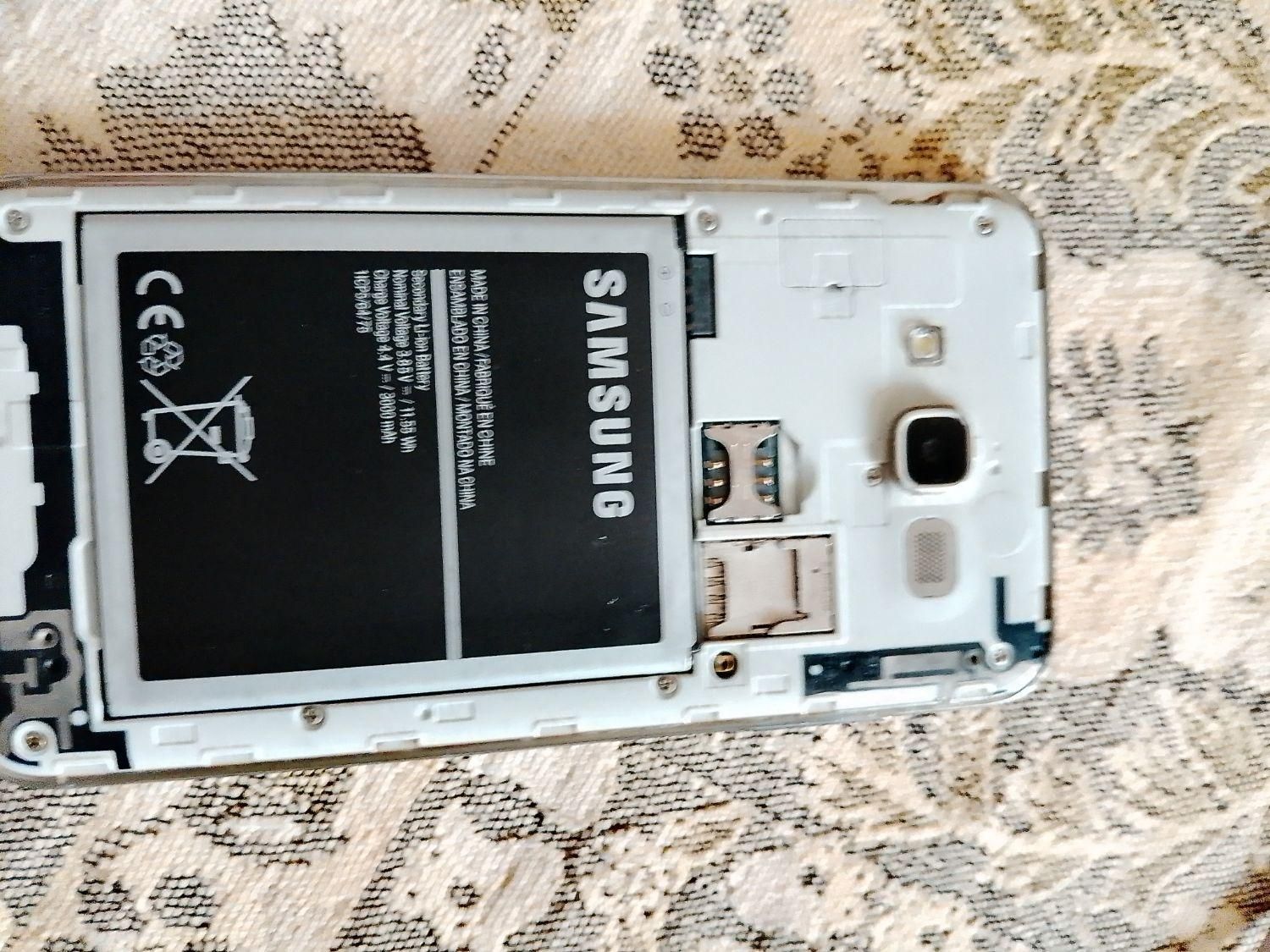 گوشی سامسونگ  galaxy J7 با حافظه ی ۱۶ گیگابایت|موبایل|تهران, ده‌ونک|دیوار