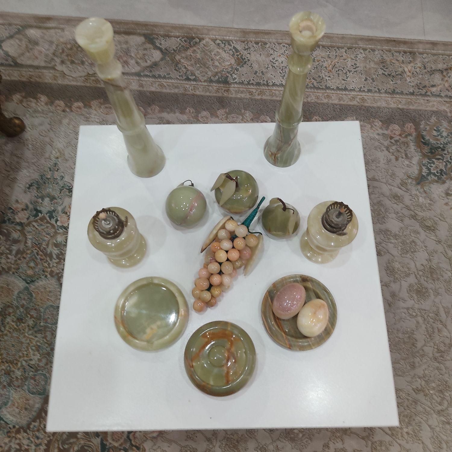 شمعدان ومیوه وچراغ نفتی وغیره همه ازجنس مرمرسبز|کلکسیون و سرگرمی|رشت, رودباری|دیوار