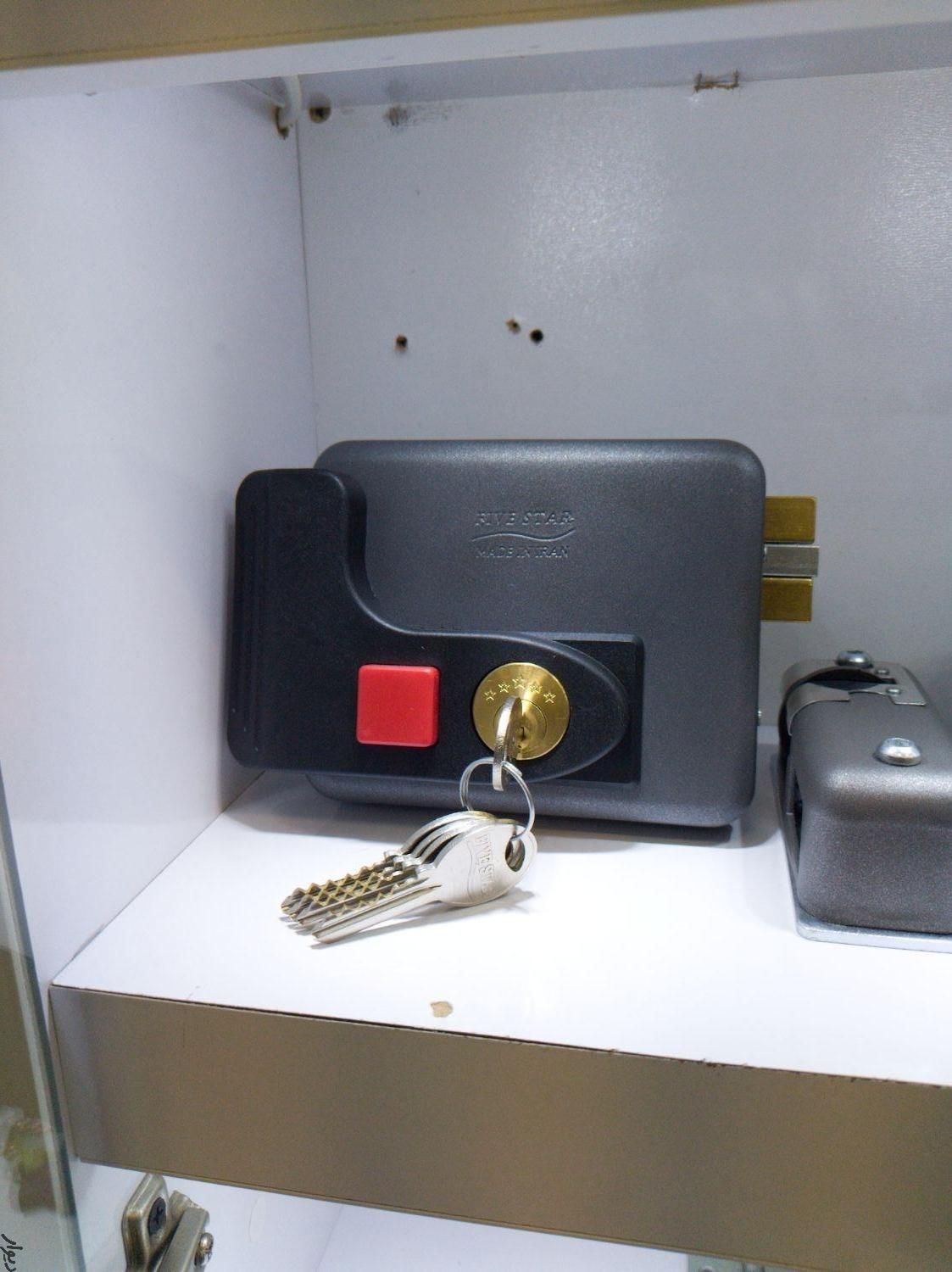 کلید سازی و قفل سازی بلوار دیلمان رشت 24باموتور|خدمات پیشه و مهارت|رشت, دیلمان|دیوار