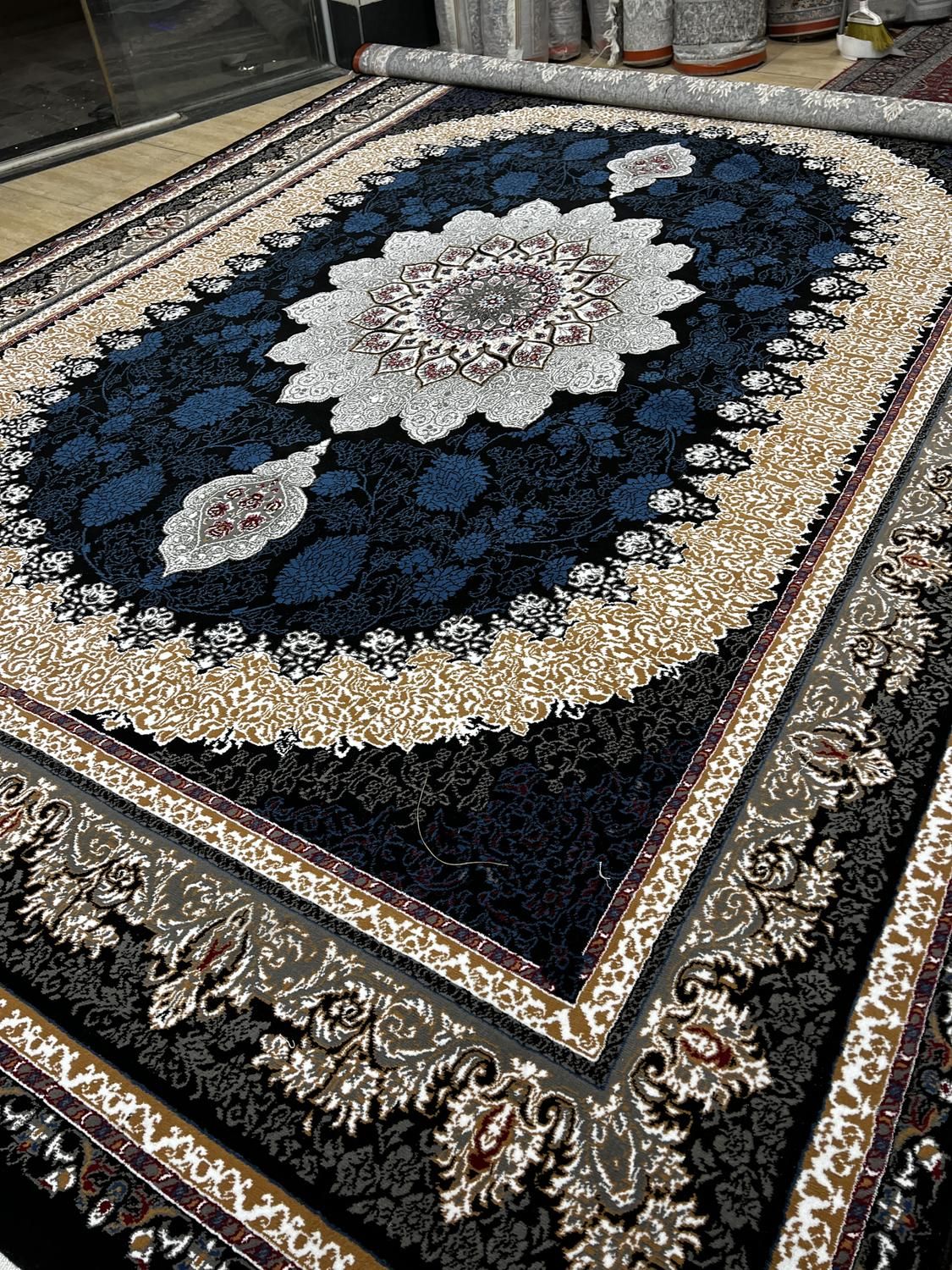 ۸جفت فرش ۱۲متری نو داخل کاور|فرش|خمینی‌شهر, |دیوار