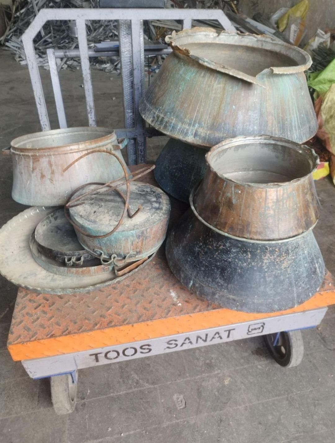 دیگ مسی ظروف مسی روحی قابلمه پاتیل تشت سینی قلفت|ظروف پختوپز|مشهد, الهیه|دیوار