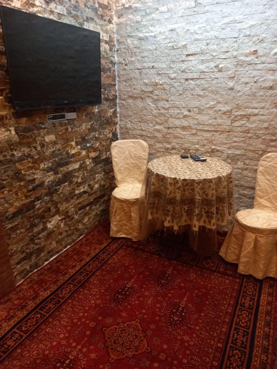 مرکزشهرسمنان یه واحدنقلی وباصفا|اجارهٔ کوتاه‌مدت آپارتمان و سوئیت|سمنان, |دیوار