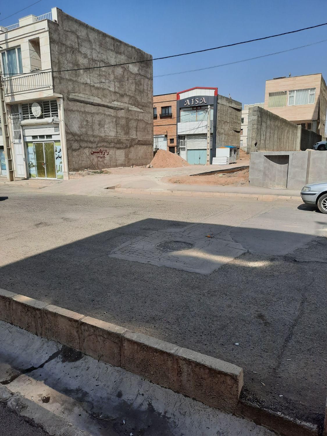 داخل بازارچه مینودر(مغازه تجاری بازیرزمین۱۲۰متربنا|فروش دفتر صنعتی، کشاورزی، تجاری|قزوین, |دیوار