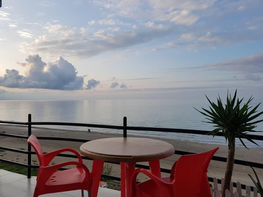 اجاره روزانه ویلا رویایی لب لب دریا (هاوایی)|اجارهٔ کوتاه‌مدت آپارتمان و سوئیت|نور, |دیوار