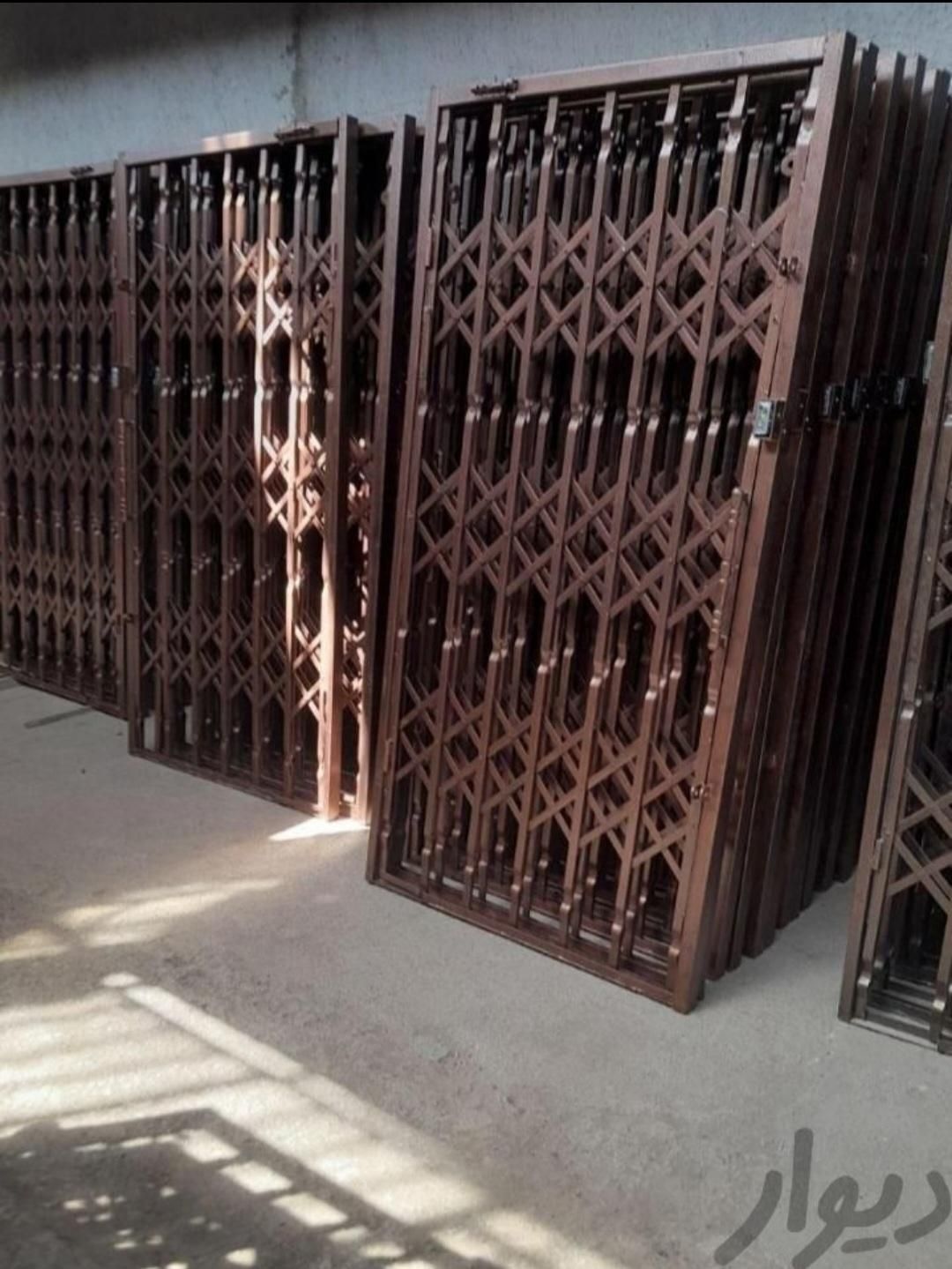 سازنده درب های اکاردیونی/حفاظ اکاردیونی/حفاظ نرده|مصالح و تجهیزات ساختمان|کرج, فاز ۲ مهرشهر|دیوار