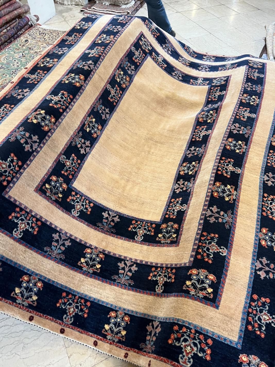 فرش ۶ متری قشقایی مدرن دستباف|فرش|تهران, شهرک غرب|دیوار