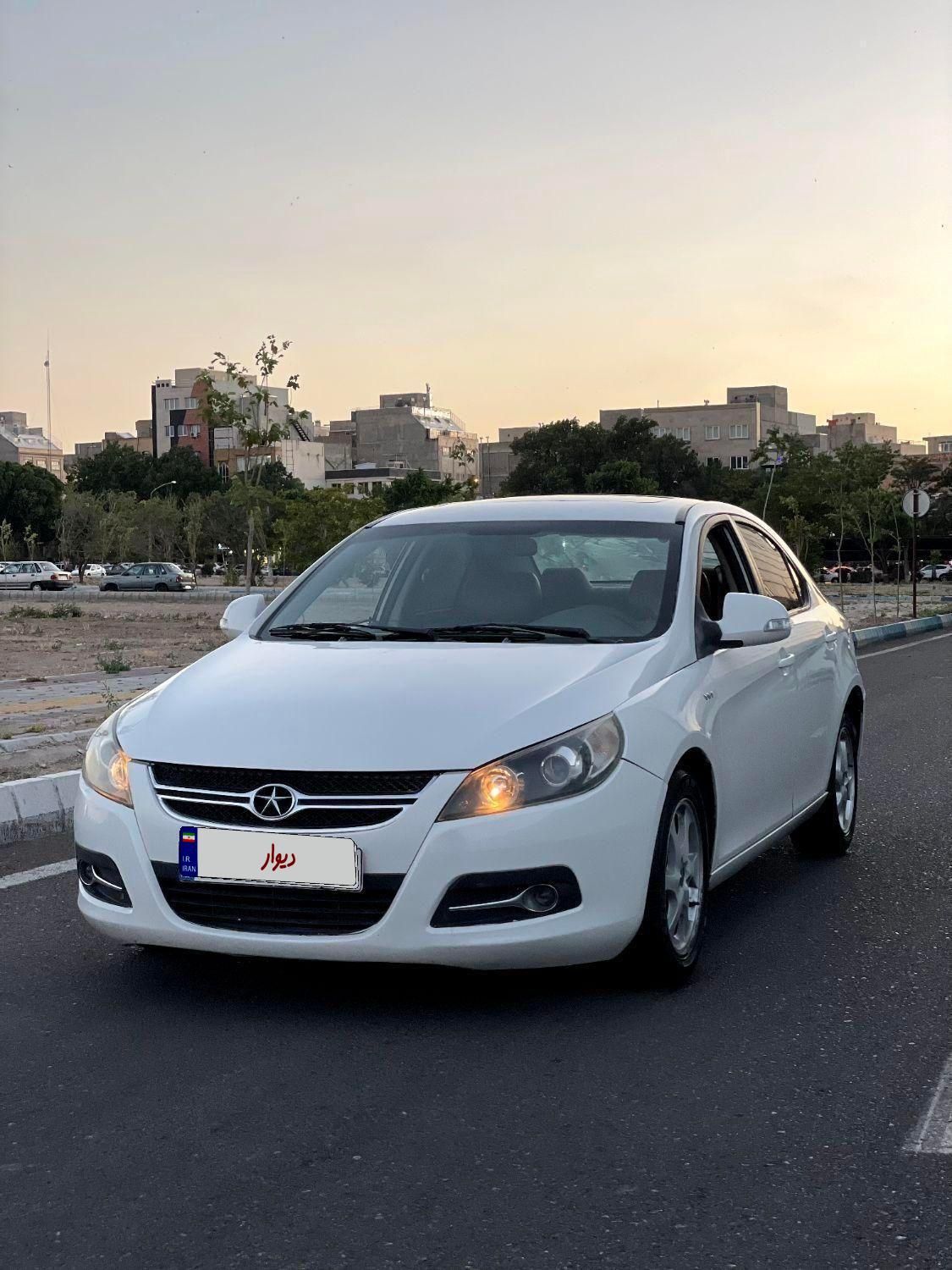 جک J5 دنده‌ای 1500cc بدون رنگ ، مدل ۱۳۹۳|خودرو سواری و وانت|تبریز, |دیوار