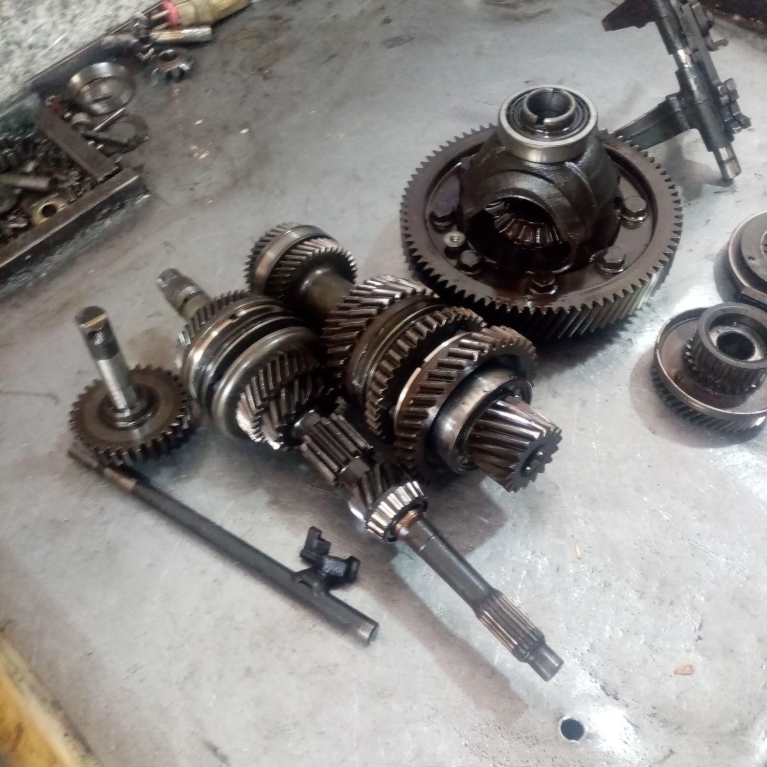 گیربکس|قطعات یدکی و لوازم جانبی|مشهد, گاز|دیوار