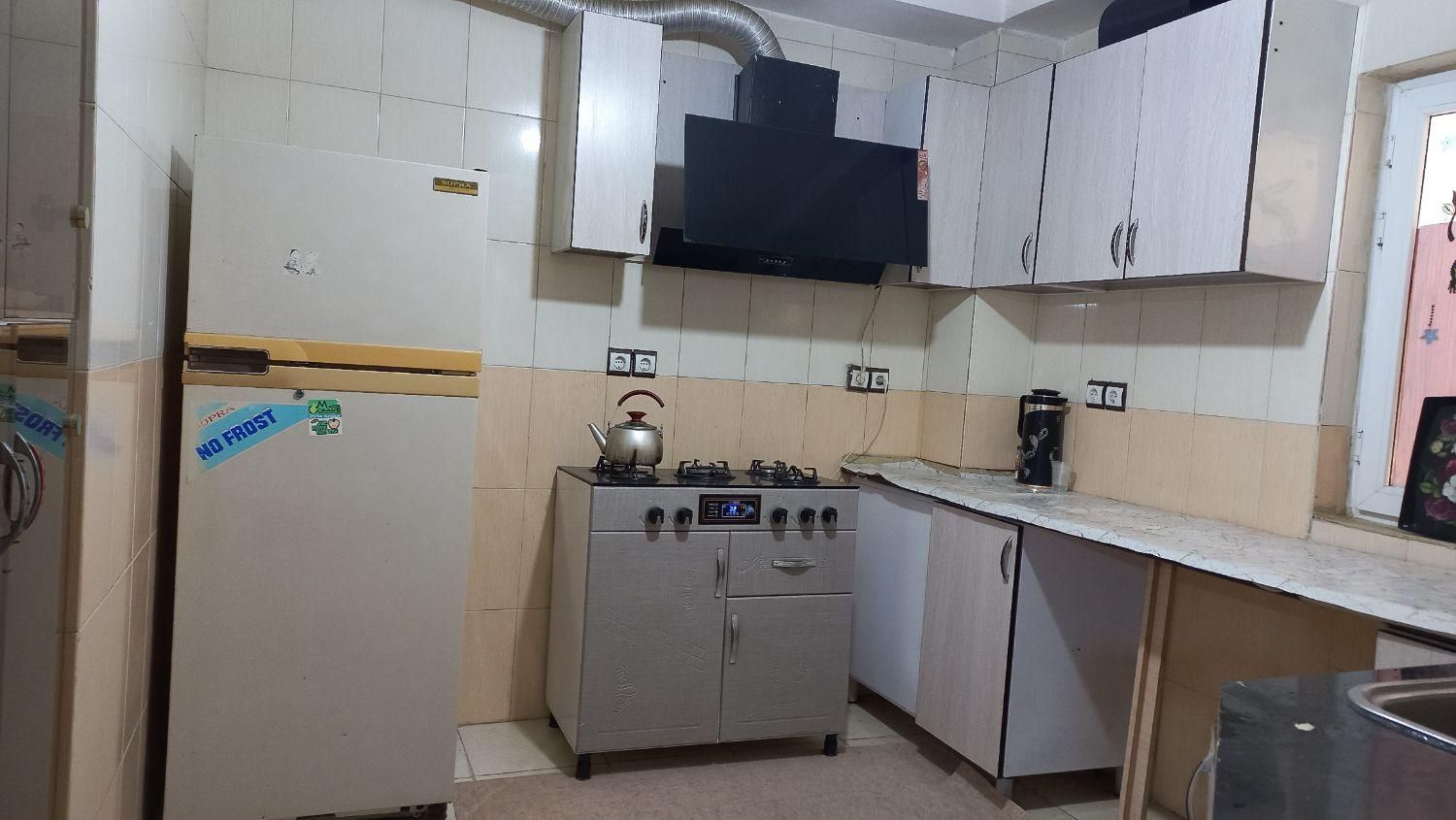 سوییت شیک وتمیز چسبیده به بازار و ساحل|اجارهٔ کوتاه‌مدت آپارتمان و سوئیت|بندر گناوه, |دیوار