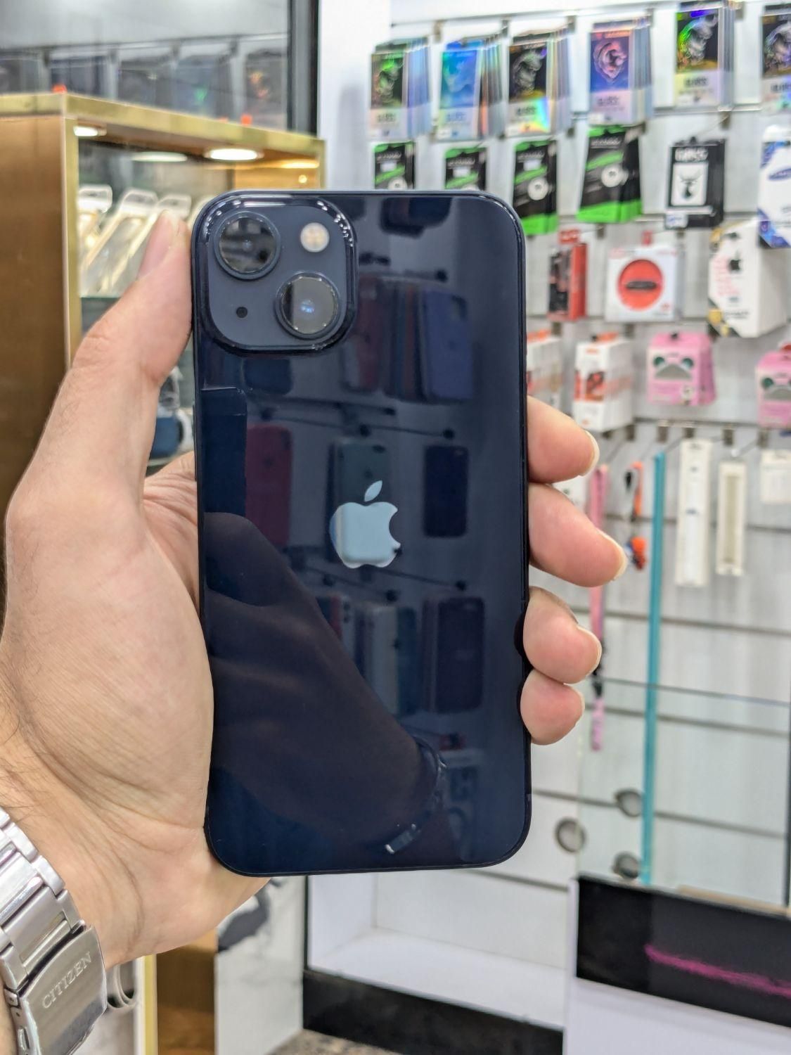 اپل iPhone 13آیفون ۱۲۸ گیگابایت یکماه کار|موبایل|تهران, مهرآباد جنوبی|دیوار