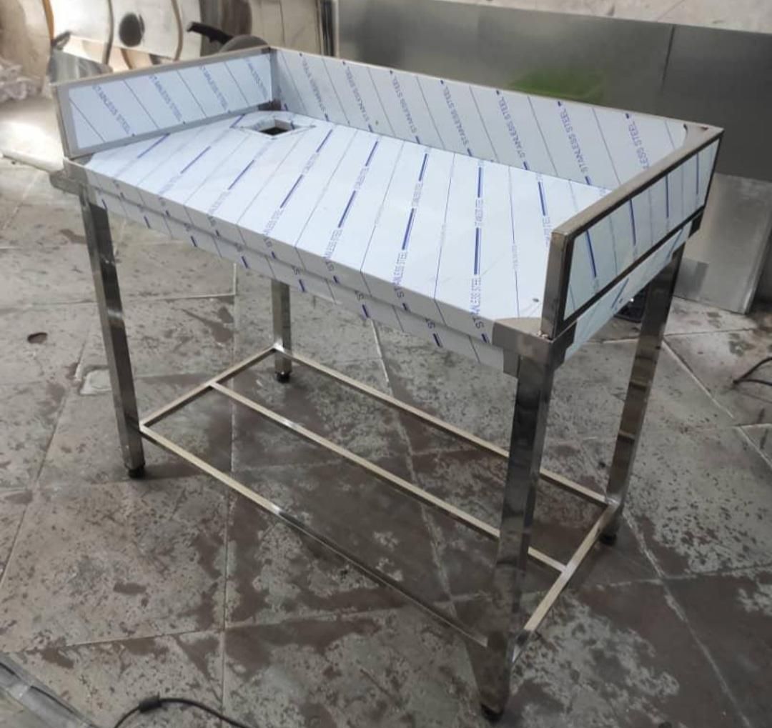 سینک صنعتی و میز کار استیل میزکار|کافی‌شاپ و رستوران|اصفهان, جنیران (لادان)|دیوار